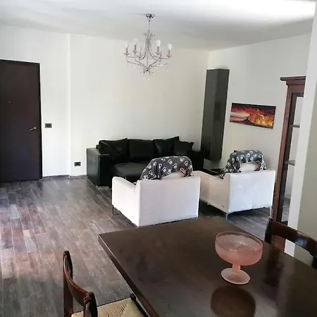Sestaben - Flat With Parking Space, Simple And Spacious - Away From Traffic * La Spezia