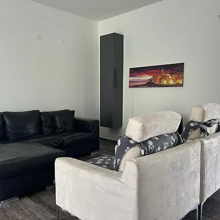 Sestaben - Flat With Parking Space, Simple And Spacious - Away From Traffic لا سبيتسْيا