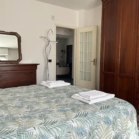 Sestaben - Flat With Parking Space, Simple And Spacious - Away From Traffic شقة *