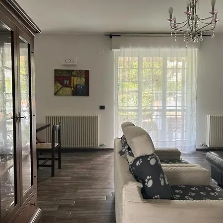 Sestaben - Flat With Parking Space, Simple And Spacious - Away From Traffic شقة لا سبيتسْيا